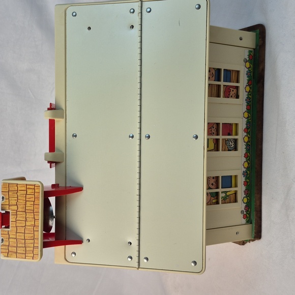 Vintage Fisher Price Little People Play Family School House #923 From 1971 - Picture 4 of 12